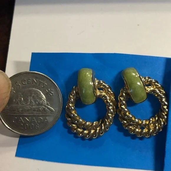 Mix and match pierced earrings gold green and iridescent white and clear stone - Picture 4 of 7